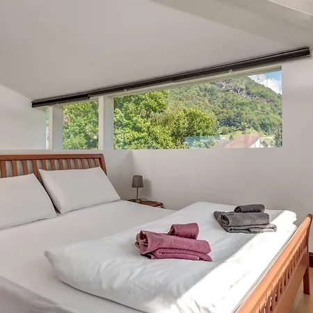 Splendido Attico Per Chi Ama Escursioni Nella Natura Daire *