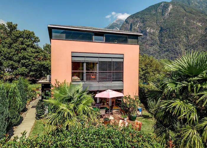 Splendido Attico Per Chi Ama Escursioni Nella Natura Apartment Grono