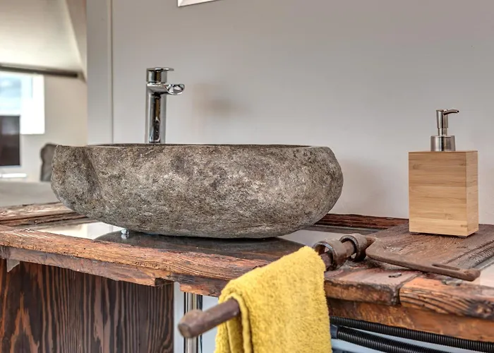 Apartment Splendido Attico Per Chi Ama Escursioni Nella Natura Grono