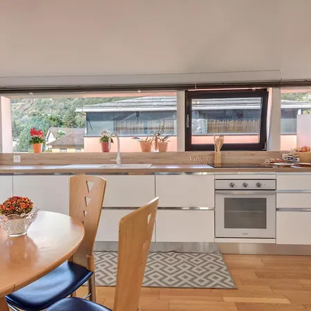 Apartamento Swissalpine Splendido Attico Nella Natura